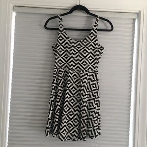 black & white chevron dress.